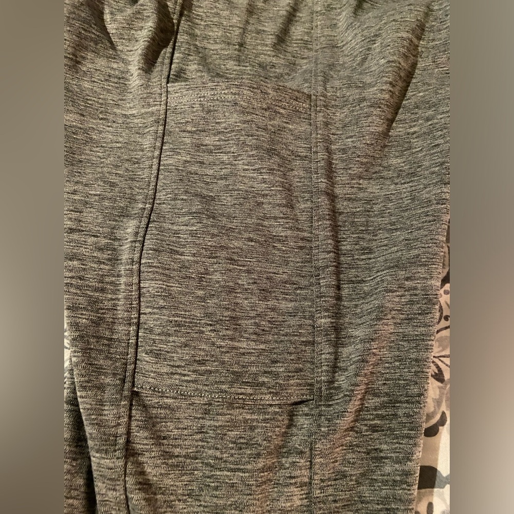 LOU & GREY EXERCISE LOUNGE SET SPORT BRA TOP & LEGGING SZ SMALL TOP MED LEGGINGS - Picture 15 of 16